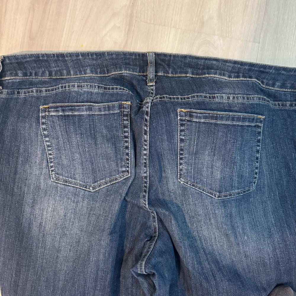 Torrid Boyfriend straight blue Jeans Distressed dark Wash plus size 24 NWOT - Picture 6 of 13